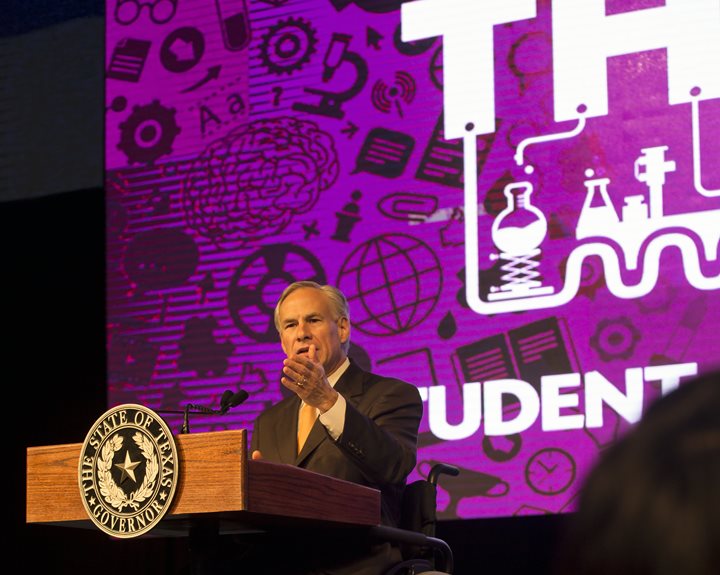 Image of Gov. Abbott, astronaut Harris, encourage students during HESTEC’s Student Leadership Day