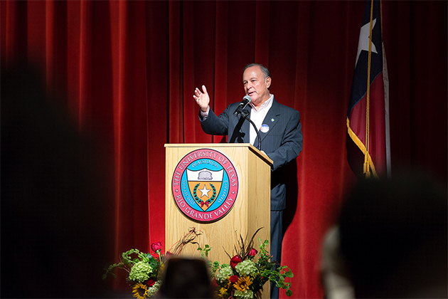 Image of Texas Secretary of State Cascos visits UTRGV