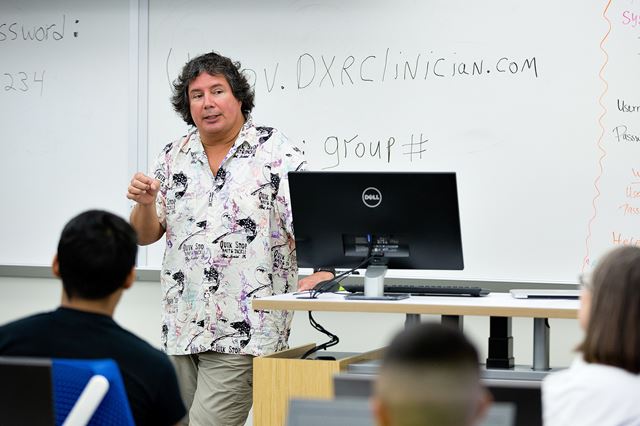 HESTEC: High school seniors help solve medical mystery at HESTEC Student Leadership Day