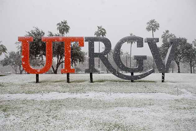 UTRGV enjoys winter wonderland