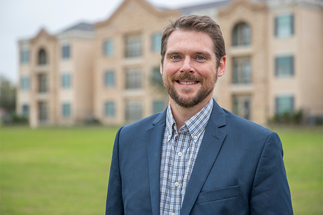 Dr. Christopher A. Gabler, Ph.D., an assistant professor in the UTRGV School of Earth, Environmental, and Marine Sciences, has co-authored with researchers from the U.S. Geological Survey (USGS) a paper on their research on the impact of climate change on the wetlands of the northern Gulf of Mexico. (UTRGV Photo by David Pike)