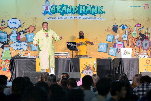 Grand Hank the Hip-Hop Scientist rocks the house on Student Leadership Day