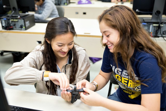 Mothers and daughters enjoy inspirational messages during Latina Day at UTRGV