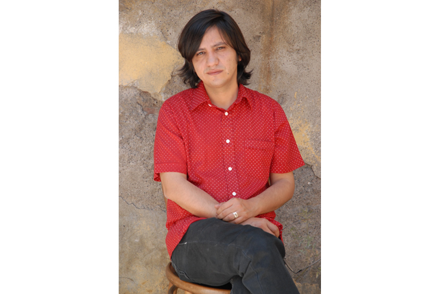 Celebrated Chilean novelist and poet Alejandro Zambra will be UTRGV’s guest presenter this year during FESTIBA at the NEA Big Read Keynote event, noon, March 1, in the UTRGV Edinburg Library, Shary Room. Zambra will discuss his novel “Ways of Going Home.” (Courtesy Photo by Alexandra Edwards)
