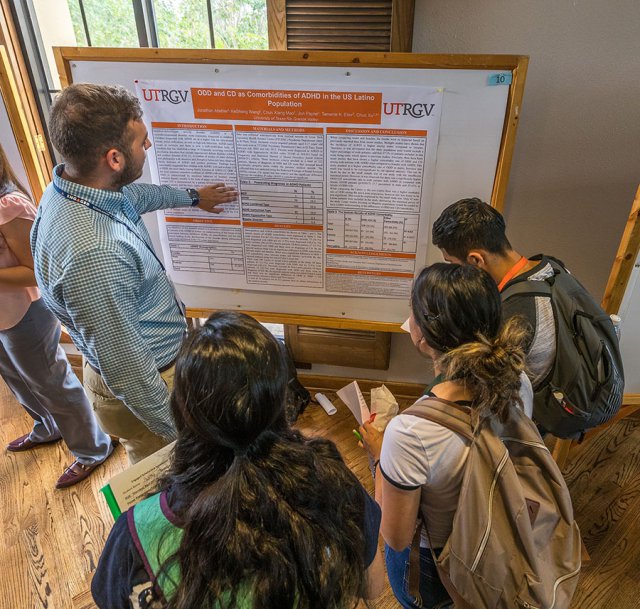 Engaged Scholar Symposium highlights student research, recognizes community engagement