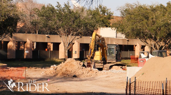 A 24,000-cubic-foot capacity underground storage tank will be installed in the Quad on the Edinburg campus. The storage tank will help mitigate drainage issues that the campus has experienced in the past, university officials say. Diana Alvarez-Tovar/The Rider Photos