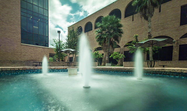 UTRGV fountain