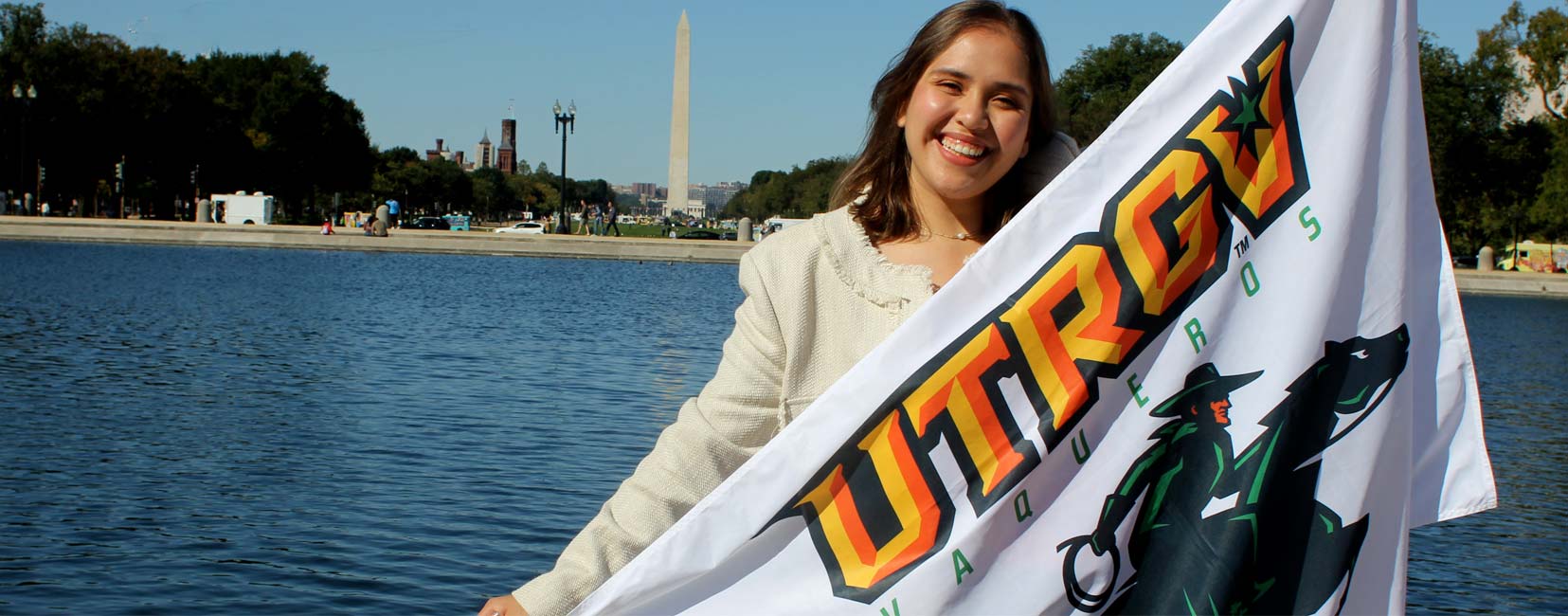 UTRGV student with flag at DC