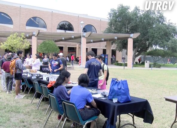 UTRGV Outdoor tabling event
