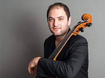 Cellist Julian Schwarz