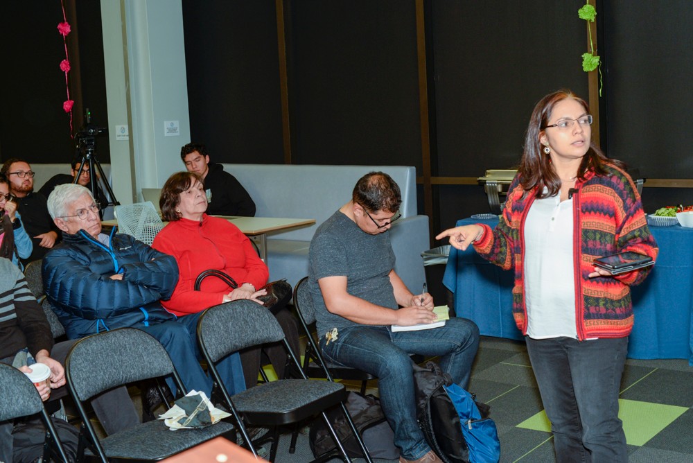 Dra. Carolina Santamaría presented her research on Colombian soundscapes including danza tradicional, música regional, and recordings of Andean, Caribbean, and Afro-Colombian music compiled by Dra. Santamaría and the Músicas Regionales group at the Universidad de Antioquia, Medellín, Columbia. Dr. Santamaria visited both campuses for her lectures and attended graduate seminars in Edinburg and Brownsville. 8