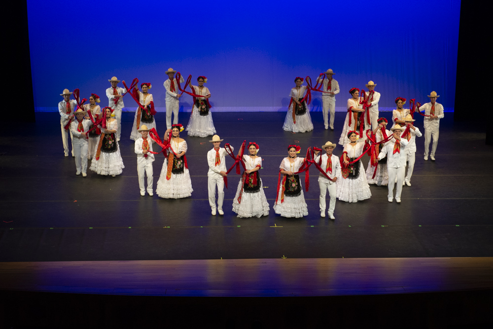 The Ballet Folklórico de la Universidad Veracruzana was invited by the Center for Latin American Arts to visit the United States and perform with UTRGV dancers in Edinburg and Brownsville in December 2019. The Center for Latin American Arts also hosted workshops to teach Ballet Folklórico with the performers from the Universidad Veracruzana at twelve public schools in the Rio Grande Valley in December. Our community engagement committee made the BFUV concert more successful than any other event. 3