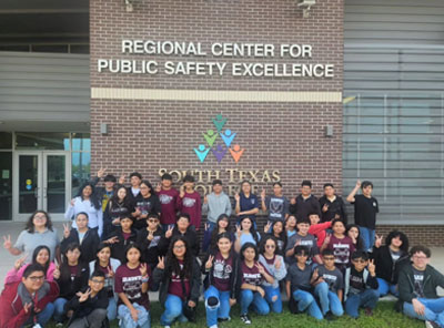 Cohort students visit college campus