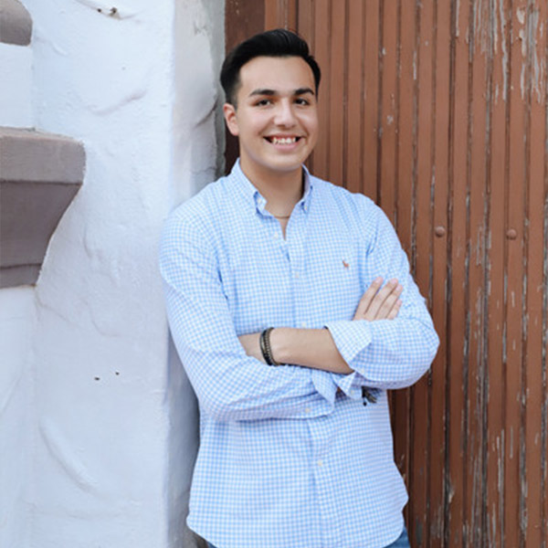 Sebastian Flores, 2026 Gulf Scholar