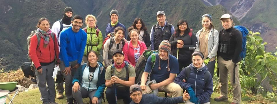 A group of UTRGV honor students visiting Peru during their study abroad trip