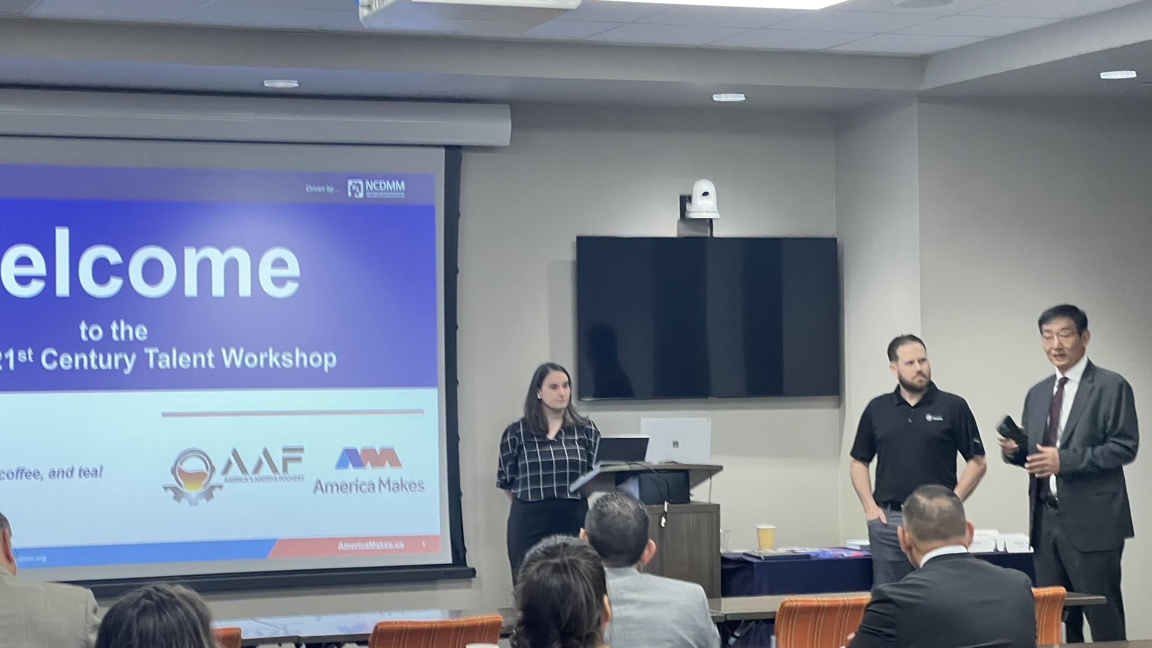 Dr.Li Presenting