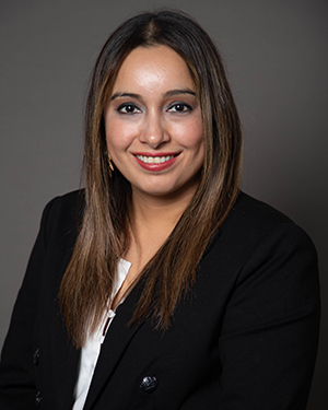 Dr. Madahy Romero