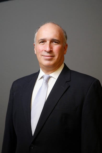 Dr. Claudio Kogan