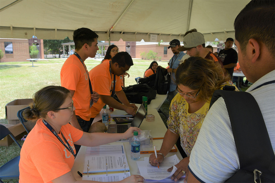 UTRGV P-16 Outreach kicked off its Migrant University Summer Experience (MUSE) program in June with the students moving into UTRGV dorms. MUSE programs offers migrant students from across the Valley a chance to experience college life and further their education. Under the six-week program, students enroll in classes, receive on-campus housing and a meal plan, have access to select campus facilities, go on field trips and job shadow. (UTRGV Courtesy Photo)