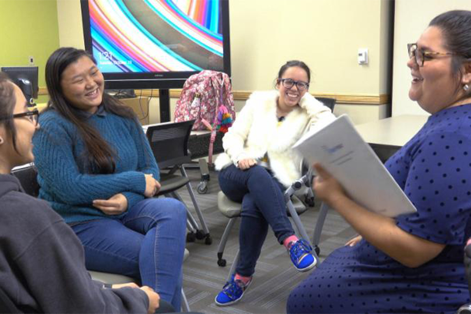 To help students with body image concerns, The University of Texas Rio Grande Valley launched a new program this semester to encourage body acceptance and positivity. The Body Project is a four-week program coordinated by the UTRGV Counseling Center and led by students. Pictured are UTRGV students meeting during one of the program's sessions during the fall 2018 semester. (Photo by Maria Elena Hernandez) 
