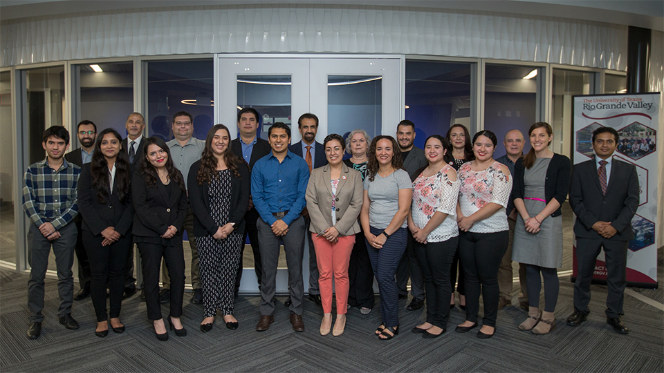 UTRGV on Feb. 7 launched a Sustainability Fellowship Program with an event at the Science Building on the Edinburg Campus. Shown, from left, front row are Mauricio Peña, Shreya Udawant, Perla Melendez, Diana Lara, Lazaro Lopez-Mendez, Karen Villarreal, Dr. Mirayda Torres-Avila, Yessenia Rodriguez, Yessica Rodriguez, Jeanette Moritz, and Dr. Nirakar Sahoo. Back row from left are Dr. Maysam Pournik, Dr. Mahmoud Quweider, Dr. Michael Persans, Diego Lopez, Dr. Parwinder Grewal (executive vice president for Research, Graduate Studies and New Program Development), Naomi Keith, Jeffrey Aquino-Gomez, Marianella Franklin (UTRGV Chief Sustainability Officer), and Dr. Juan Gonzalez. (UTRGV Photo by Paul Chouy)