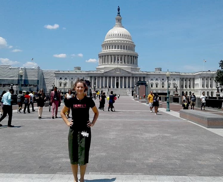 Jillian Glantz posing for photograph with the U.S. Capitol in the background.