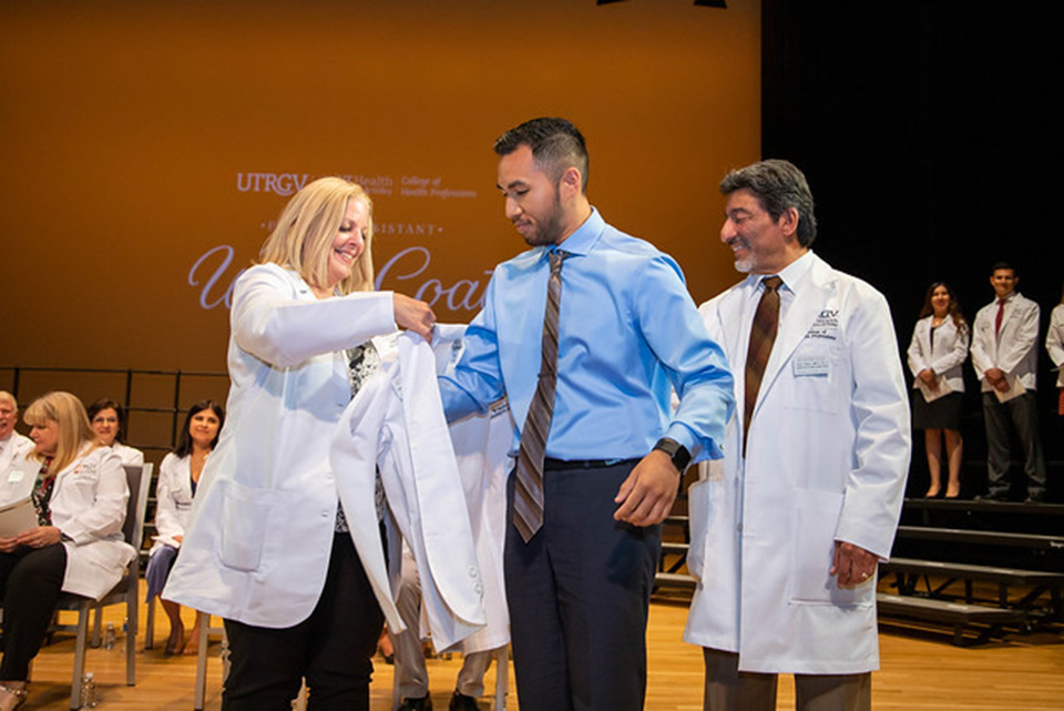 The Newsroom Utrgv Pa Program Celebrates 25 Years Of Service To The Valley With This Year S White Coat Ceremony