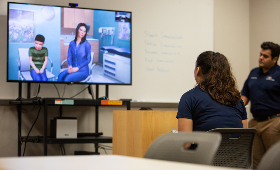 UTRGV Department of Occupational Therapy clinical assistant professors Dr. Roel Garcia and Dr. John Luna recently utilized the College of Education and P-16 Integration’s Mixed-Reality Simulation (MRS) software to create “real-life” clinical scenarios in pediatrics for their graduate students. Twenty-four students participated in the MRS sessions Sept. 26-27 in the Education Complex on the UTRGV Edinburg Campus. The purpose was to help students build their interviewing skills with clients before they started their fieldwork. (UTRGV Photo by Silver Salas)