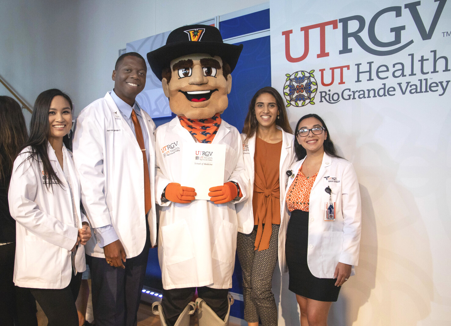 The UTRGV School of Medicine, in partnership with the Honors College, announced Monday, Oct. 21, a new early-assurance, pre-med program for high school students throughout the Rio Grande Valley. Vaqueros MD, designed to increase the number of high-achieving high school students who enroll and complete their medical education close to home, will be available for select students starting Nov. 1. (UTRGV Photo by Jennifer Galindo)