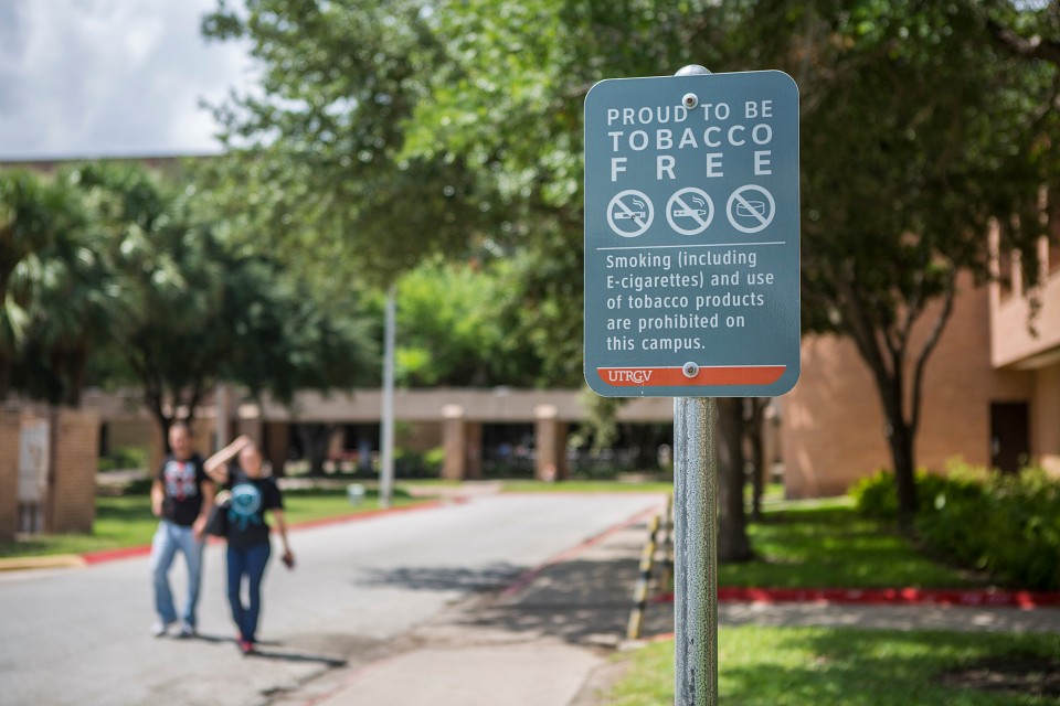 UTRGV tobacco-free campus sign