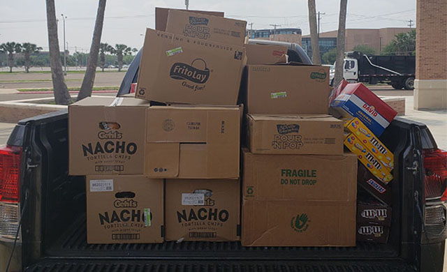 UTRGV Athletics donates concession stand surplus to Student Food Pantry