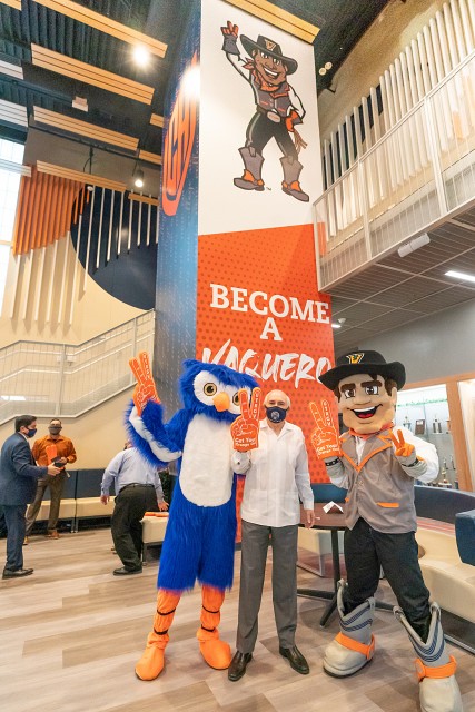 President Guy Bailey and mascots