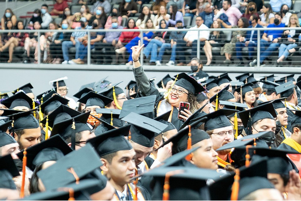 The university’s Fall 2021 Commencement ceremonies took place over two days, with the first ceremony held Friday evening on the Brownsville Campus, where more than 800 Vaqueros took part in the outdoor ceremony. A combined total of 3,908 graduates earned their degrees this weekend. (UTRGV Photo by Paul Chouy)