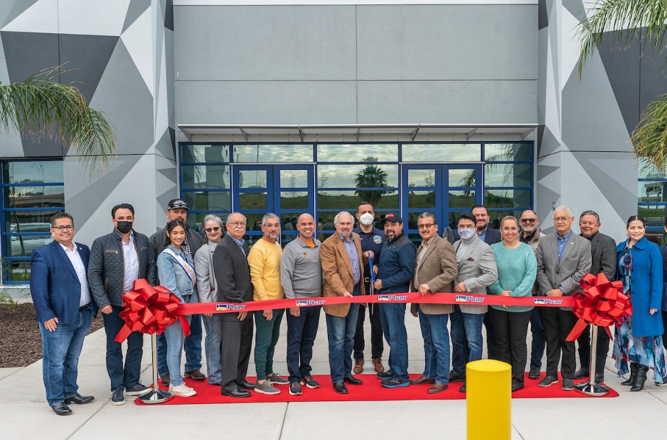 Ribbon cutting at new Natatorium in Pharr