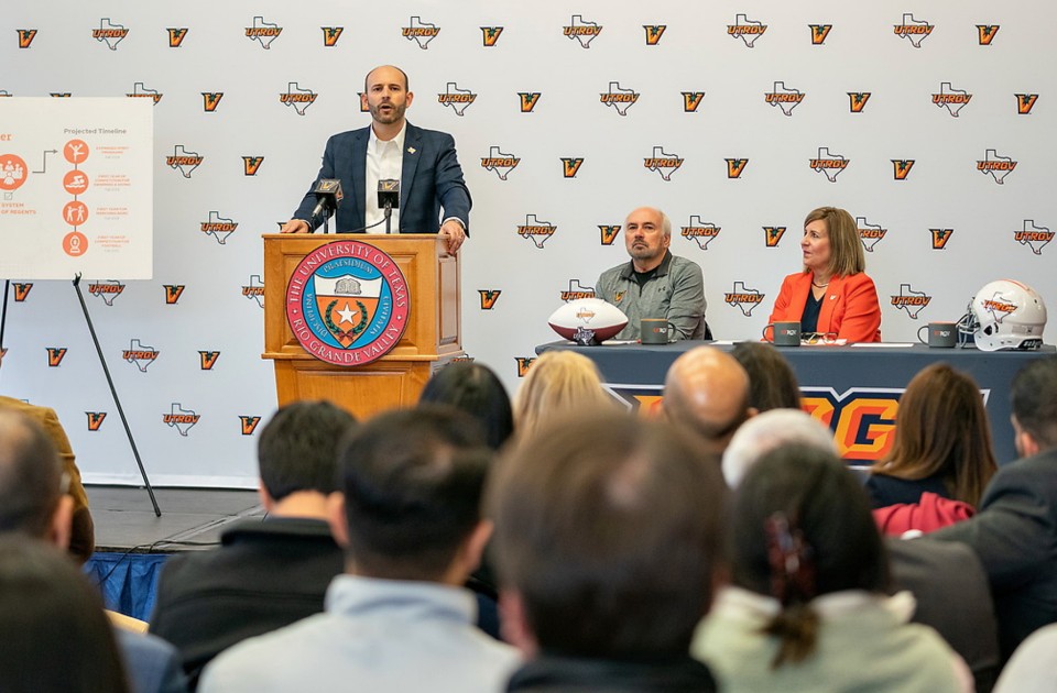 UTRGV held a press conference on Friday morning at the Edinburg Campus to update the university community and public about the expansion of the spirit programs and the creation of marching bands and football and women’s swimming and diving programs. Vice President and Director of Athletics Chasse Conque talks about the next steps for the new additions to UTRGV Athletics.