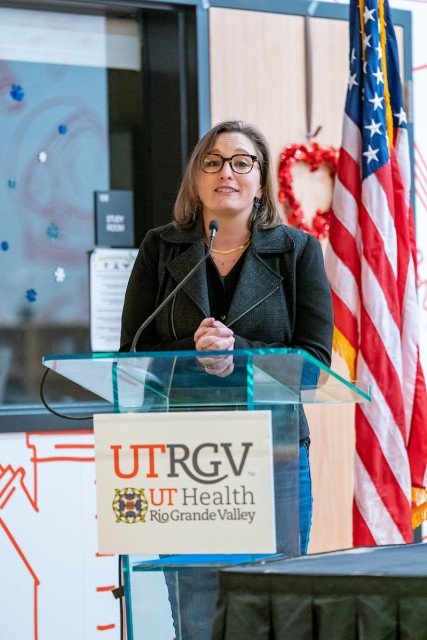 Texas Sen. Morgan LaMantia (TX-27) welcomed legislators from across the state on Thursday to the UTRGV Harlingen Collegiate High School where a healthcare panel discussion, hosted by UTRGV, was held. UTRGV hosted two stops on the Legislative Tour of the Rio Grande Valley.