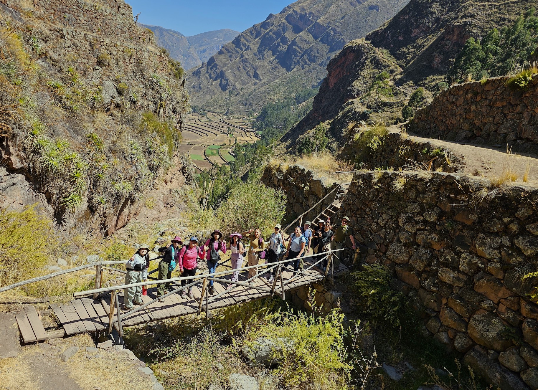 utrgv students and faculty studying in peru