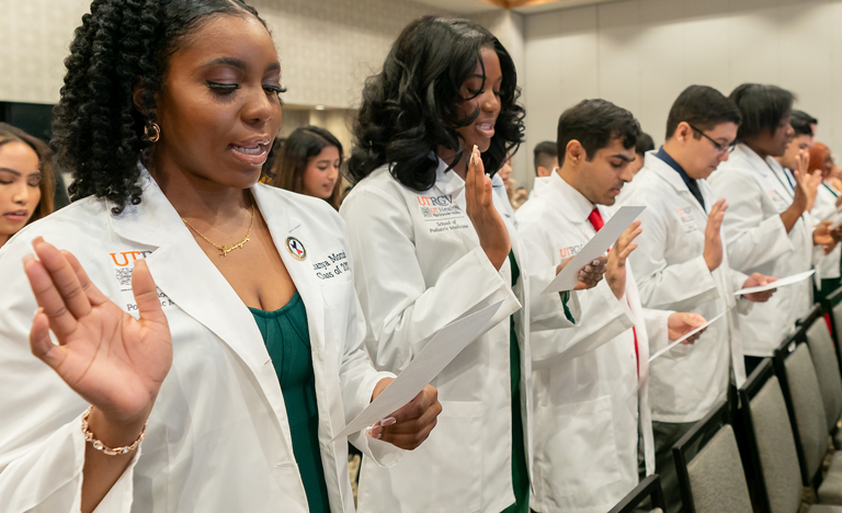 UTRGV sopm white coat ceremonry