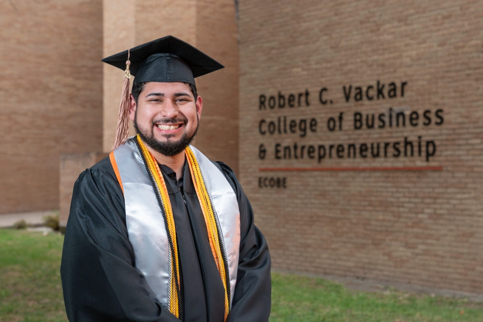 UTRGV graduate Eric Arredondo