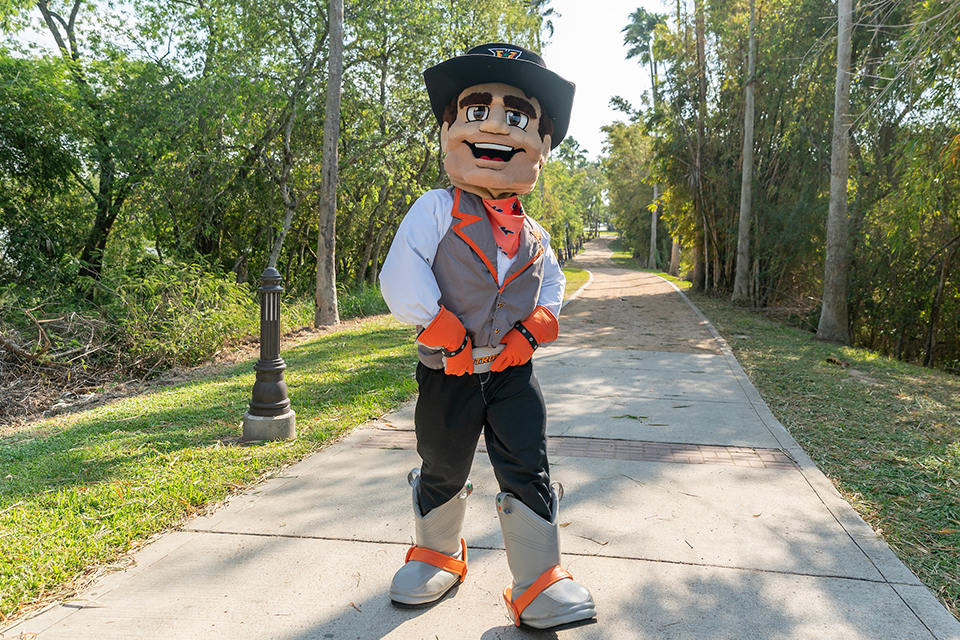 UTRGV Mascot is introduced in 2019 during Vaquero RoundUp.