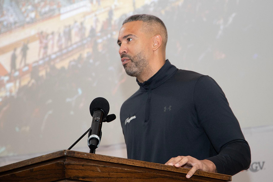 UTRGV Men's Basketball Coach Kahil Fennell at Fall 2025 Convocation.