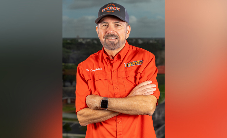 Dr. Guy Bailey UTRGV President Guy Bailey honored by Teach For America