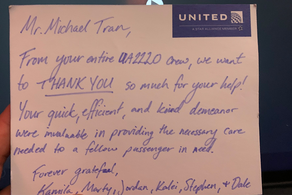 A note from a United Airlines crew to a UTRGV School of Medicine student thanking him for saving a passenger's life. 