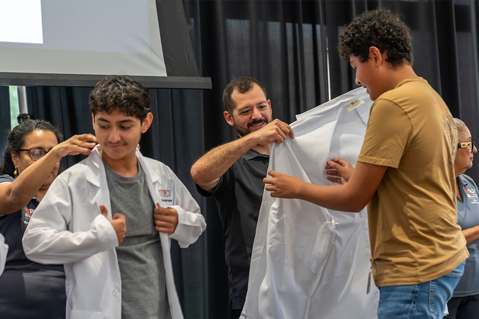 The College of Health Professions hosted a two-day “Discover Your Future in Healthcare” event to spark high school student’s interests in the healthcare field from May 22-23. 