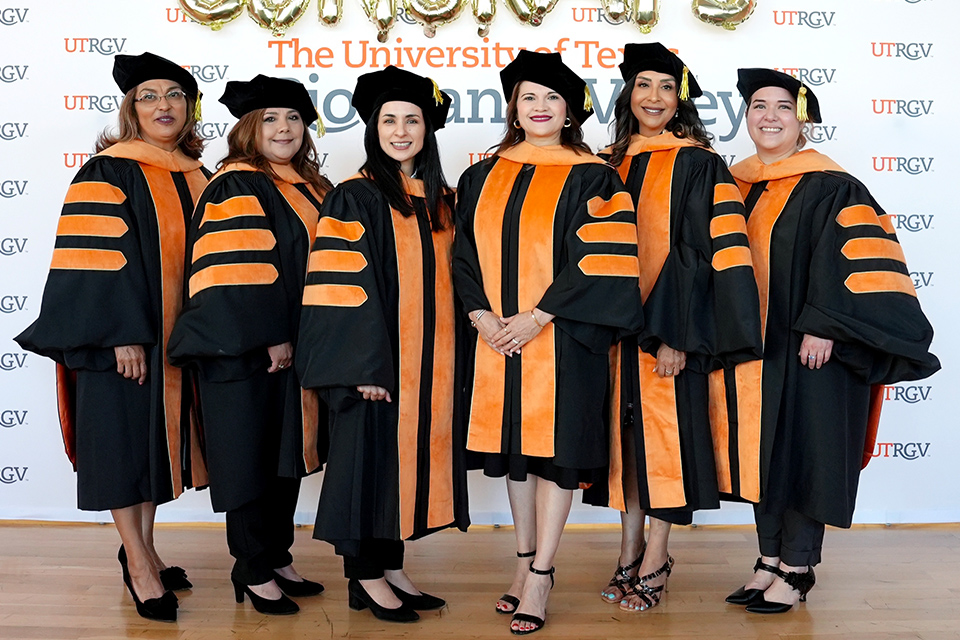 On May 14, UTRGV celebrated six new Doctors of Nursing Practice (DNP) at a hooding ceremony. Each DNP completed a project benefiting underserved communities, reflecting their commitment to the Rio Grande Valley.