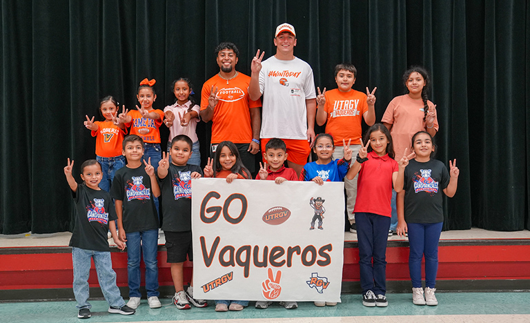 Elementary school rallies behind UTRGV Football with heartfelt display