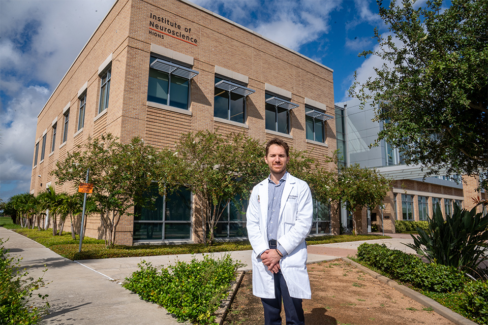 Dr. Carlos Martinez-Menendez, Neurologist at UT Health RGV and assistant professor of Neurology at the UTRGV School of Medicine, is the first faculty member to receive a prestigious NIH Career Development (K) Award. 