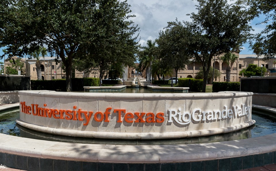 UTRGV fountain