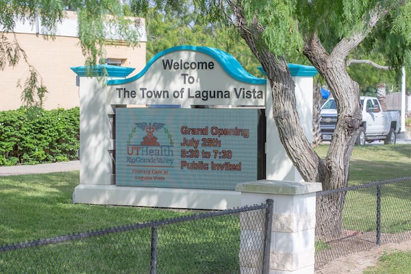 Laguna Vista Clinic front road side electronic sign.