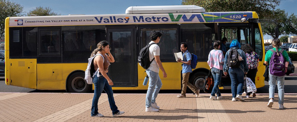 Valley Metro bus picking up students at UTRGV.